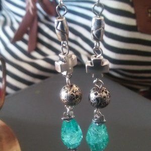 SILVER CRACKLE CRYSTAL EARRINGS